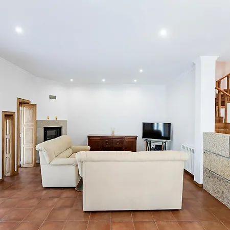 By Lovelystay מינדלו